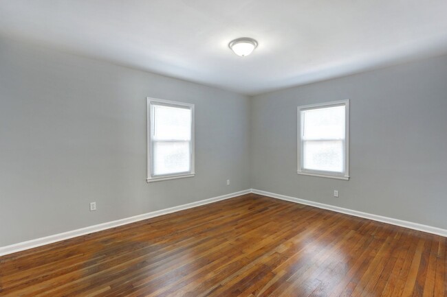 Building Photo - Large 4BR/2BA Ardsley Park House For Rent