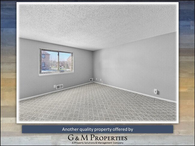 Building Photo - Rarely Available 1-Bedroom Townhouse in Henrietta: Updated & Amenity-Filled!