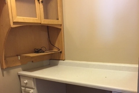 Den - 925 30th Ave S