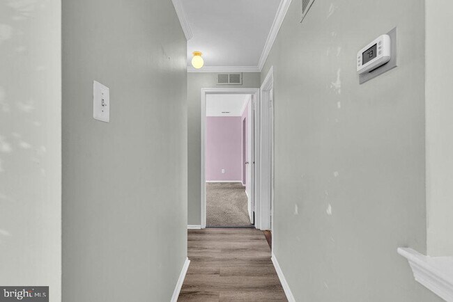 Building Photo - 271 Andover Pl