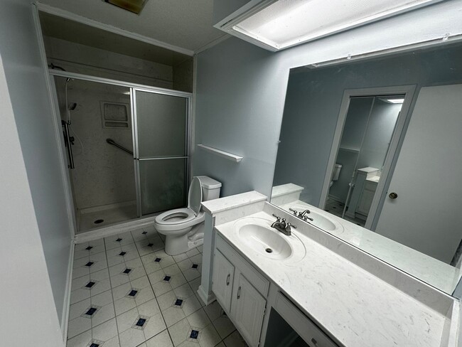 Building Photo - Ozone Woods Ranch