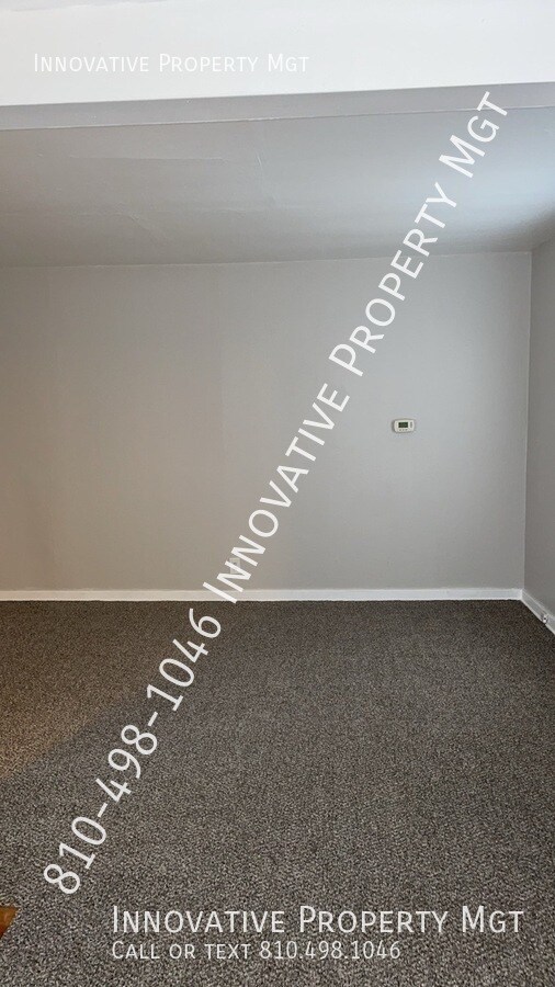 Building Photo - 1012 Farnum Ave