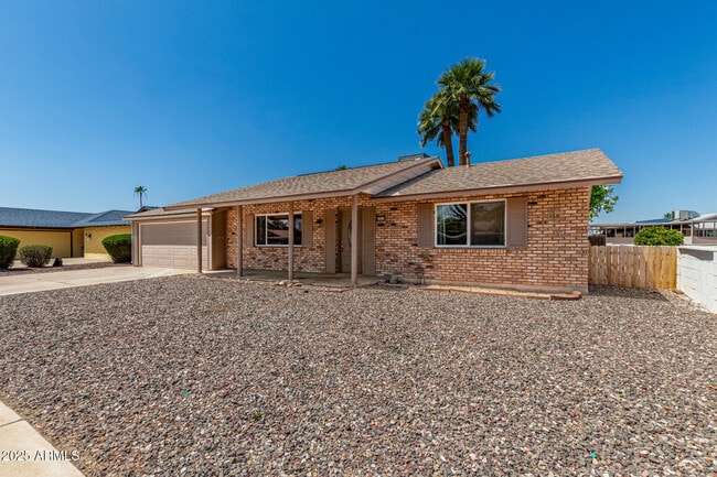 Building Photo - 10216 N 110th Ave