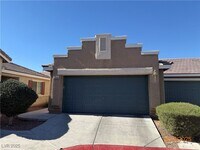 Building Photo - 1049 Chestnut Bay Ave