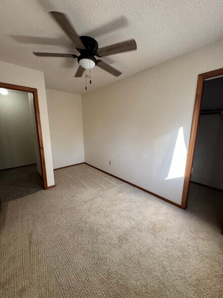 Building Photo - 287 Orrin St