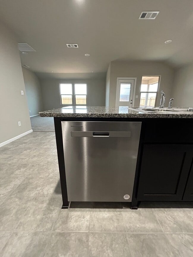 Building Photo - COMING SOON!!  Beautiful home in Parks Bell