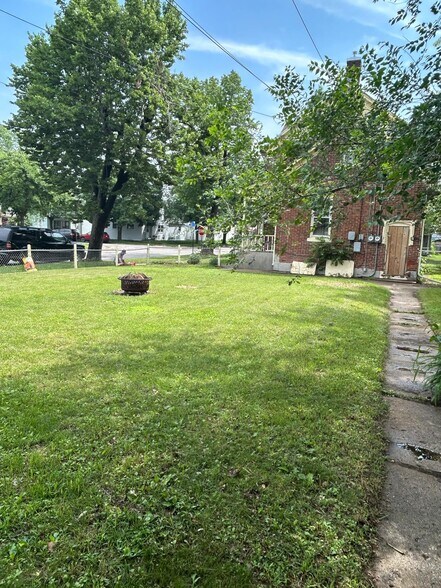 Fenced in Backyard - 1604 10th St S