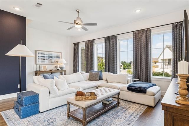 Building Photo - 8120 Bromley Dr