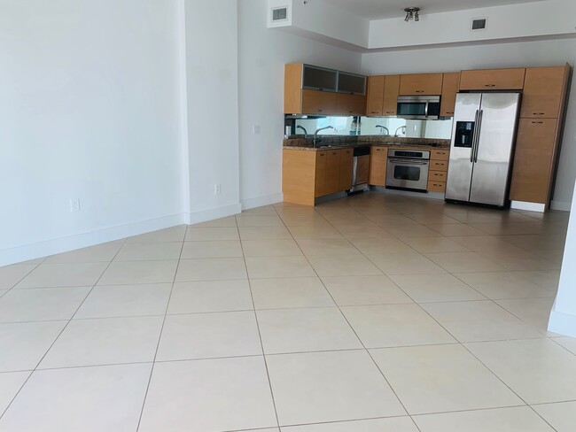 Building Photo - 2275 Biscayne Blvd Blvd