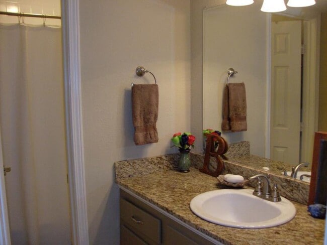 Building Photo - 307 park lane