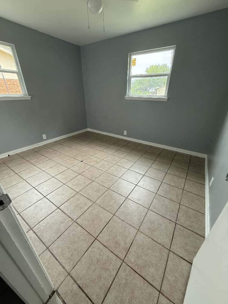 Building Photo - 2808 Park View Dr
