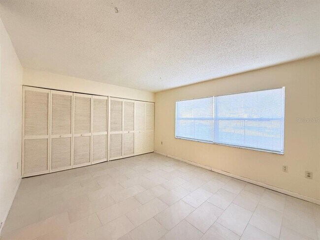 Building Photo - 3301 58th Ave S