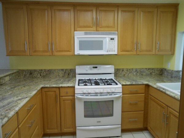 Building Photo - Beautiful remodeled 1 Bed one Bath in  Nor...