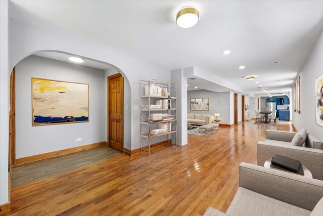 Building Photo - 2515 N Talman Ave
