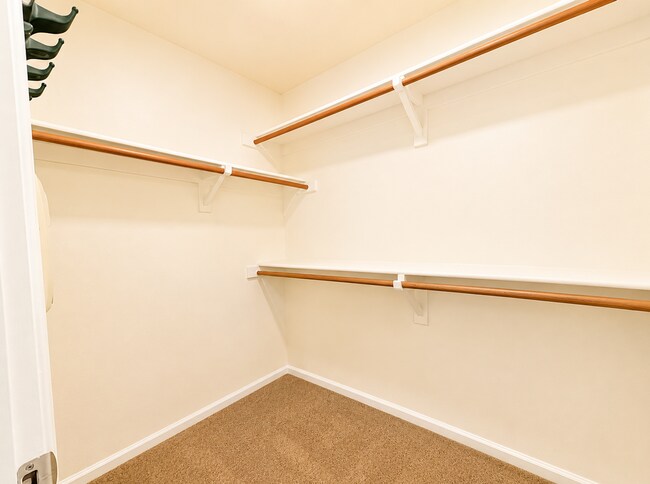 Building Photo - Spacious 5 (or 6) Bedroom House with attached ADU in Winchester for Rent