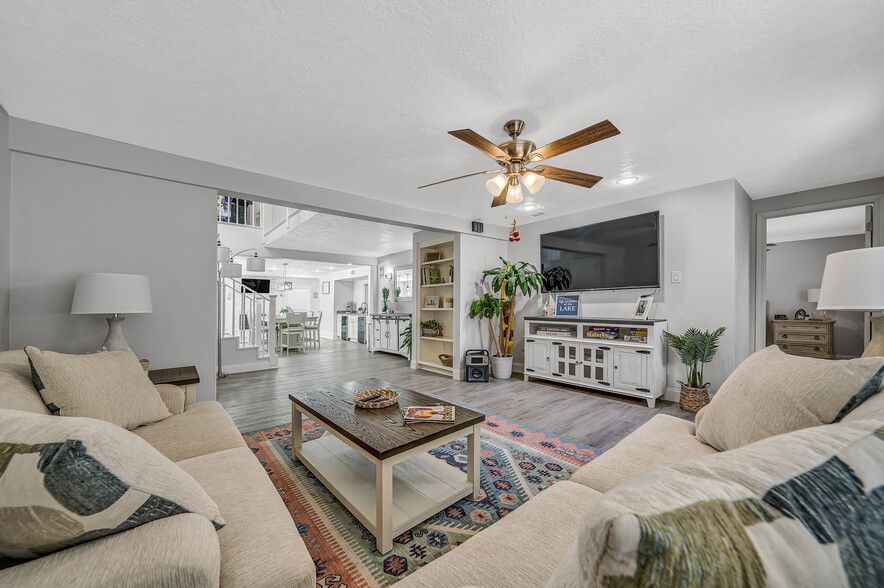Building Photo - 5110 Pleasure Lake Dr