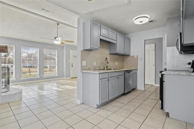 Building Photo - 1112 Union Dr