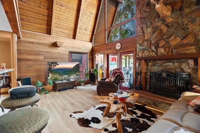 Building Photo - 19220 Lake Allen Rd