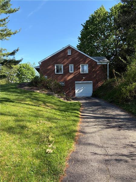 Building Photo - 359 Dorseyville Rd
