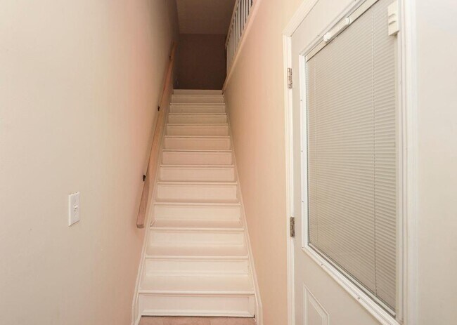 Building Photo - 5377 Fawn Ivey Ln
