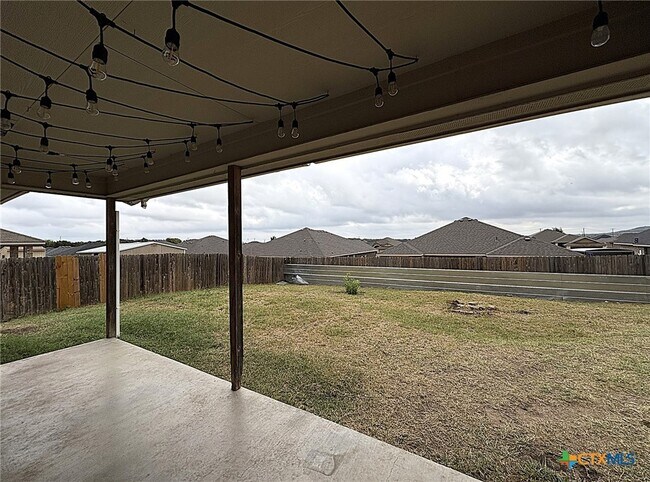 Building Photo - 2404 Griffin Dr