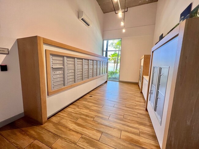 Building Photo - Studio, 1 Bath, 1 Parking located at The Collection Lofts in Kaka'ako !