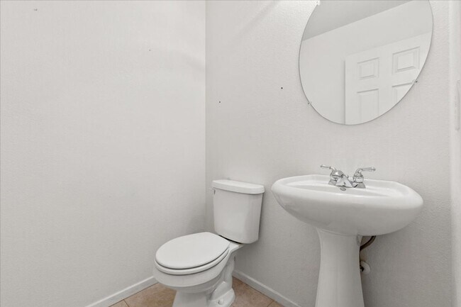 Building Photo - Open Floor Plan 3 Bd, 2.5 Bths, 2-Car Garage