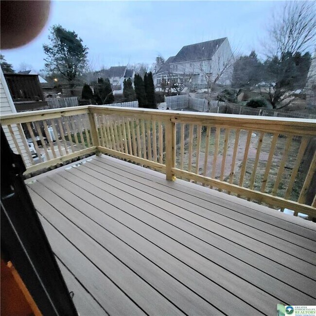 Building Photo - 1081 Barnside Rd