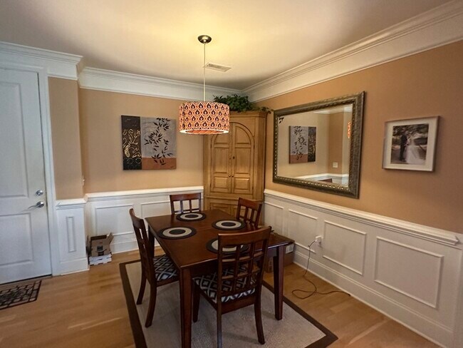 Building Photo - Downtown Raleigh 2 Bed 2 Bath Condo w/ cov...