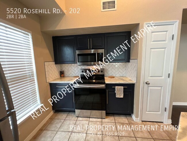 Building Photo - 5520 Rosehill Rd