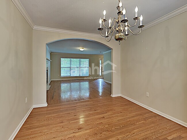 Building Photo - 1610 Polte Ln