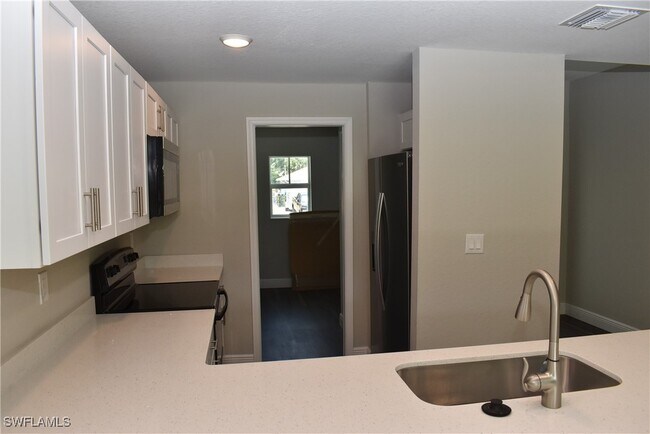 Building Photo - 5572 Carso Terrace