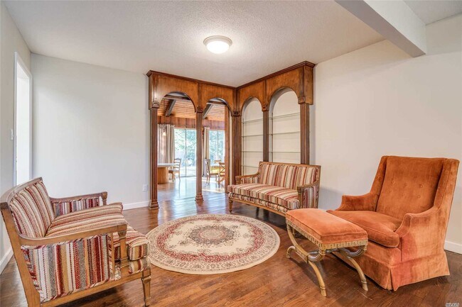 Building Photo - 46 Ivy Dr