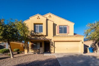 Building Photo - 4 bed, 2.5 bath, 2,251 sqft