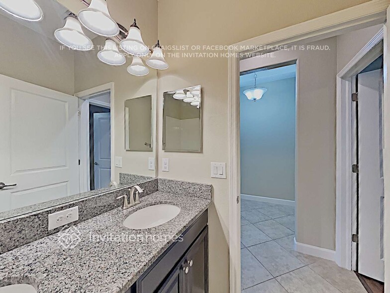 Building Photo - 11817 Valhalla Woods Dr