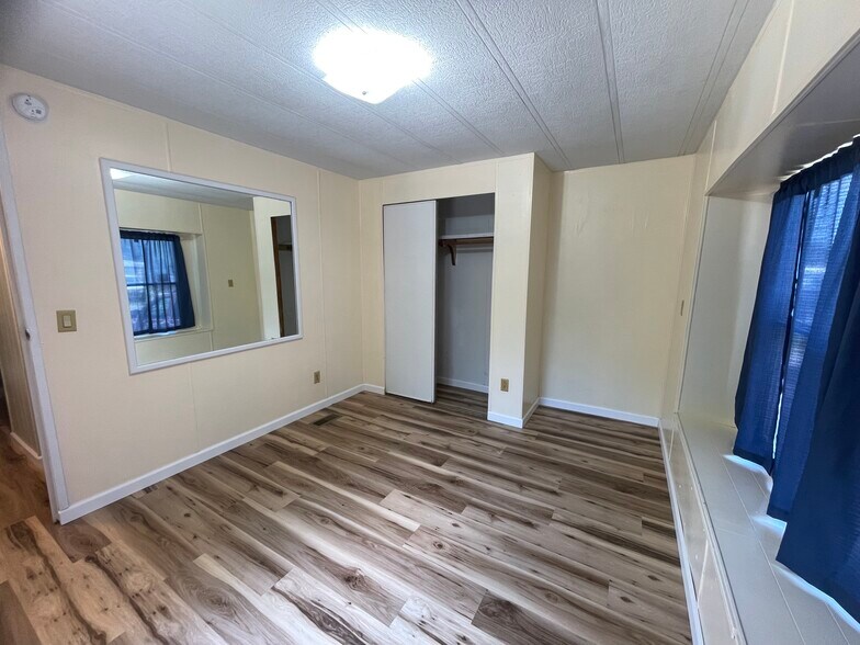 Building Photo - 607 Tater Peeler Rd