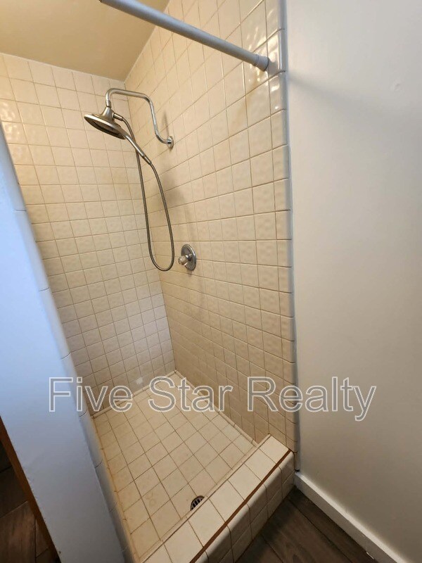 Building Photo - 12896 Rices Crossing Rd