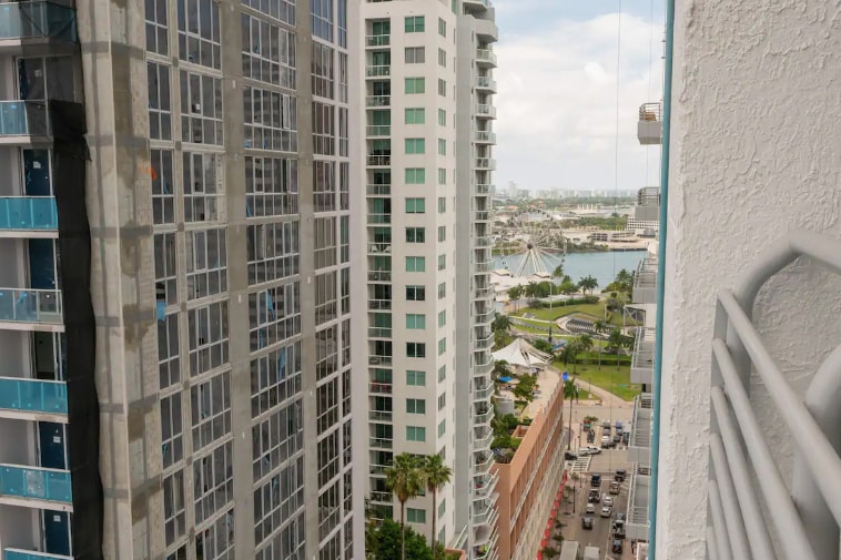 Building Photo - 133 NE 2nd Ave