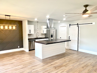 Building Photo - 5 Britten Cir