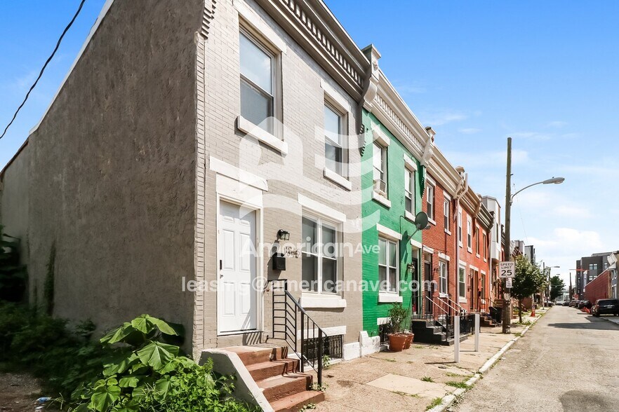 Building Photo - 1345 N Myrtlewood St