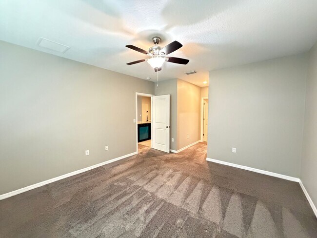 Building Photo - Wonderful 3 Bedroom, 2 Bathroom SMART Home in Wildwood!!