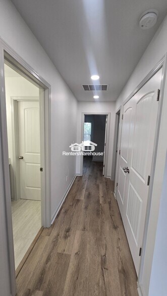 Building Photo - 796 Grenier Terrace NE