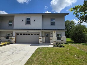 Building Photo - 2105 Tiger Trail