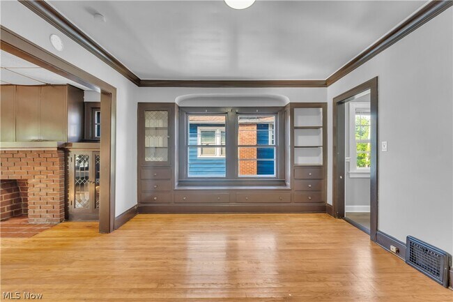 Building Photo - 1347 Marlowe Ave