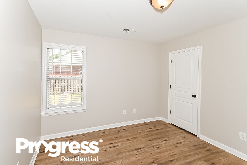 Building Photo - 4047 Chaucer Cove