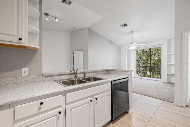 Building Photo - 5513 Legacy Crescent Pl
