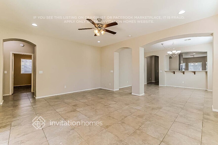 Building Photo - 1683 Matthews Dr