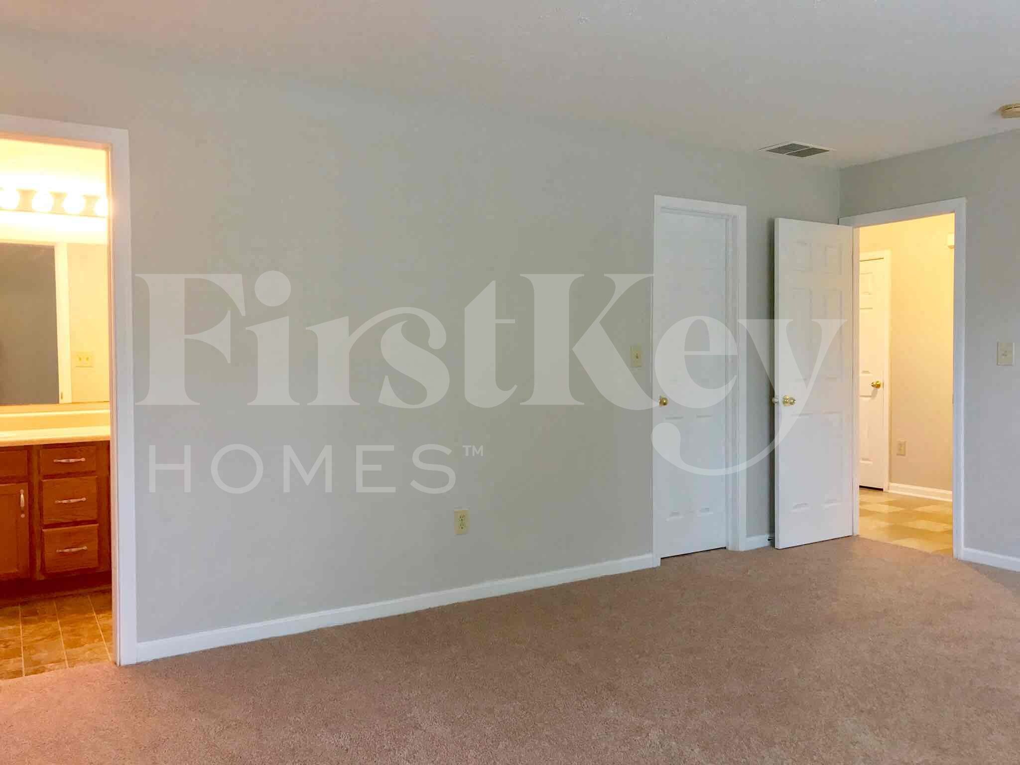 Building Photo - 11521 Stoeppelwerth Dr