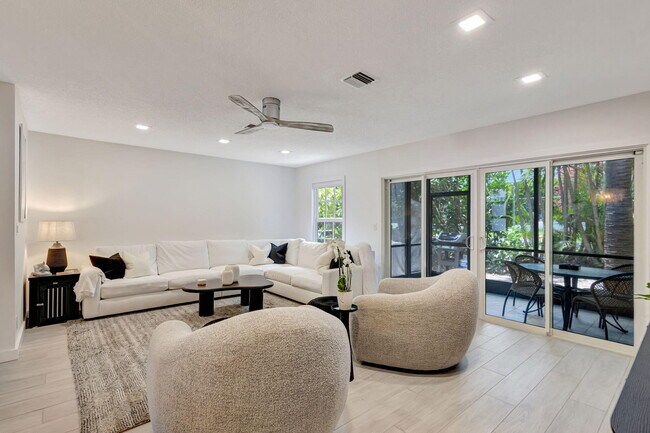 Building Photo - 1106 Ocean Dunes Cir