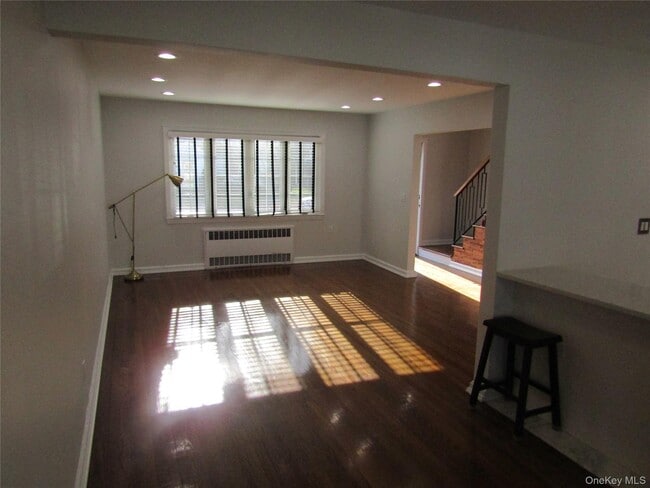 Building Photo - 321 Redmont Rd